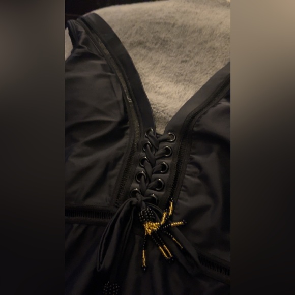 Bathing suit - Picture 2 of 2